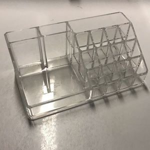 Clear acrylic makeup tray